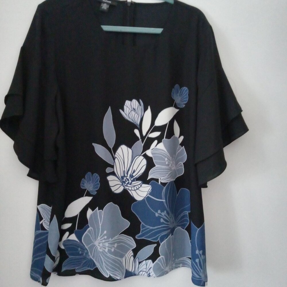 Alfani Floral Back Zipper Blouse